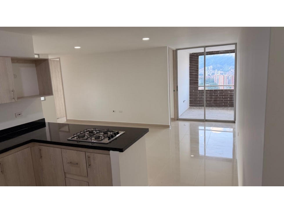 SE VENDE APARTAMENTO EN BELLO BARRIO CABAÑAS — foto 2
