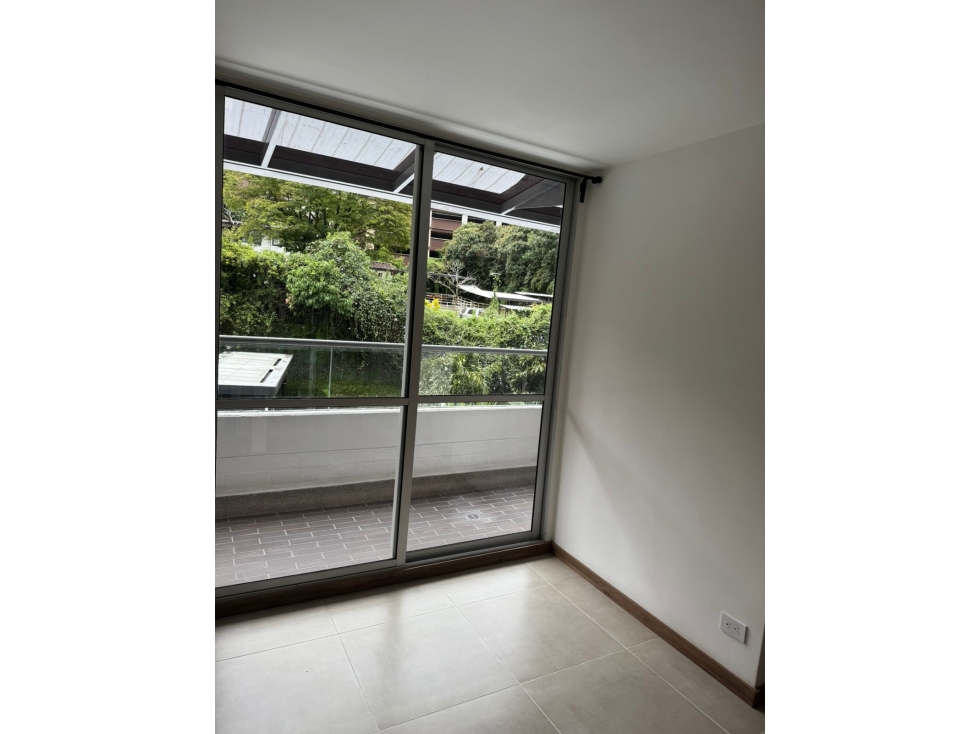 SE VENDE HERMOSO APARTAMENTO EN ENVIGADO BARRIO LA CUENCA — foto 4