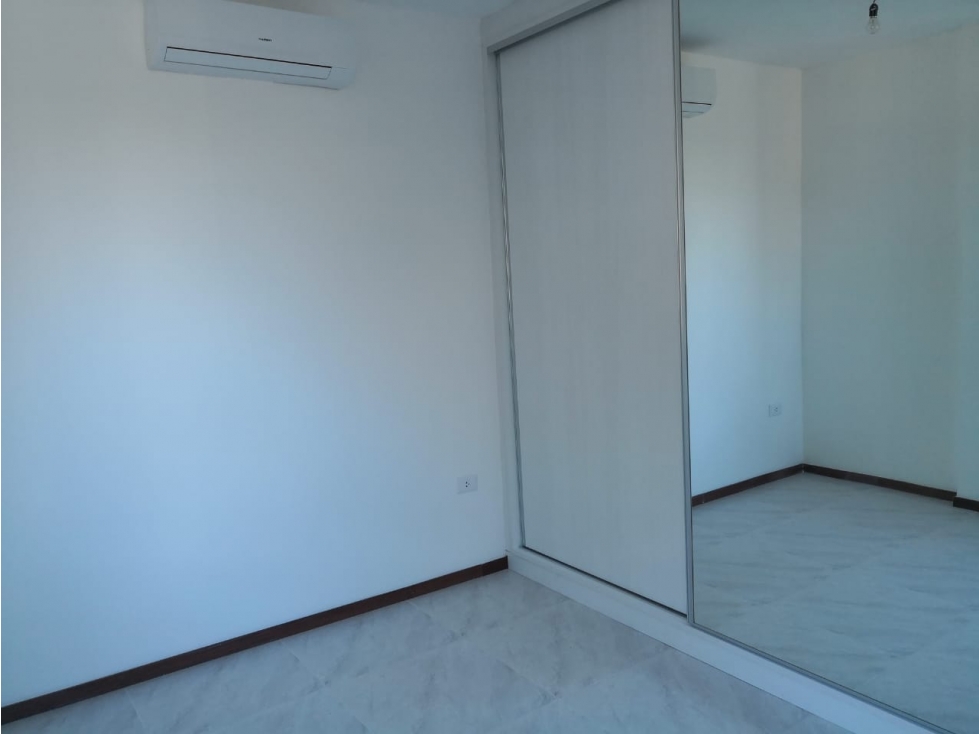 Oferta! Dpto. de habitaciones en Rembrandt Los Laureles U$D 110.000. — foto 5