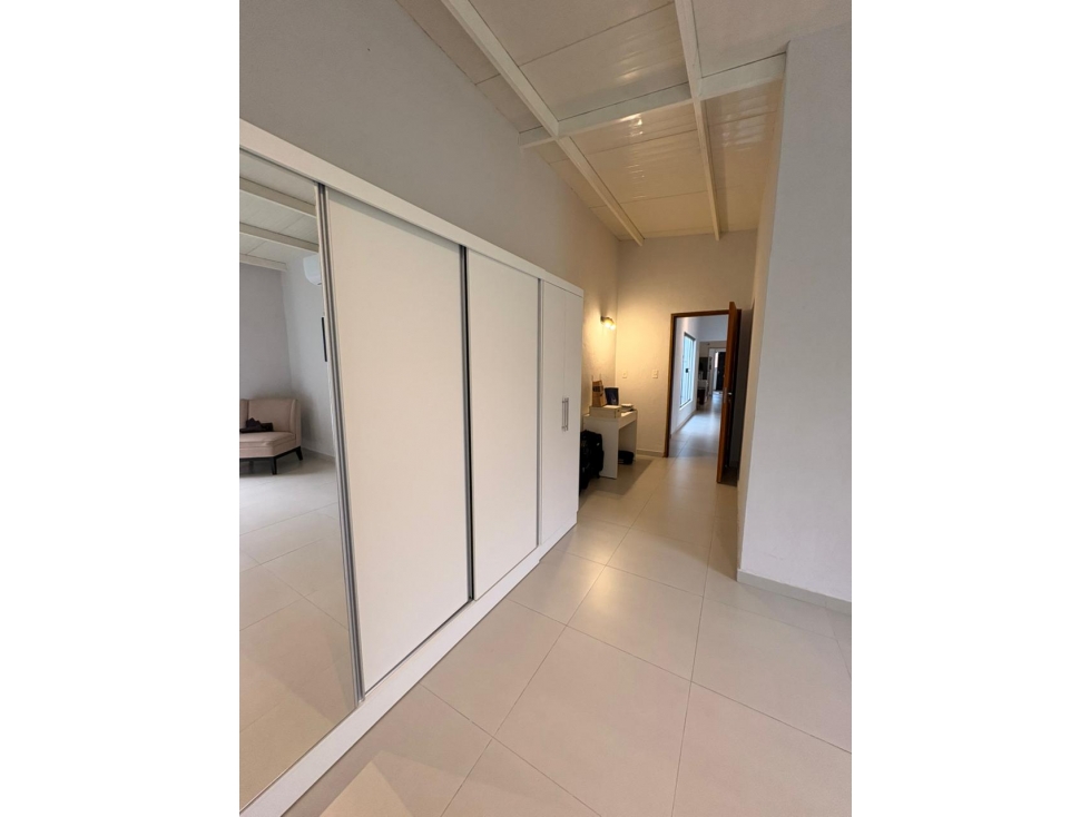 En venta hermosa casa en Lambaré, Barrio Cerro Cora - 5