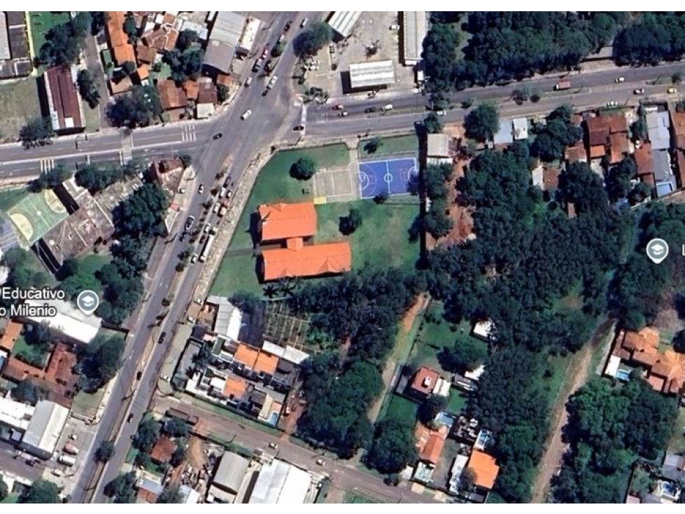 En venta terreno de 3134 m2 sobre Perón - 2