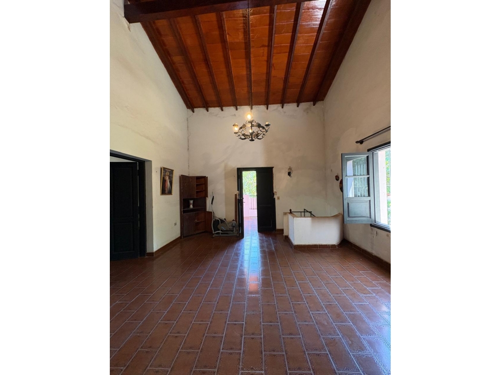 En venta amplia propiedad en el centro de Areguá - 4