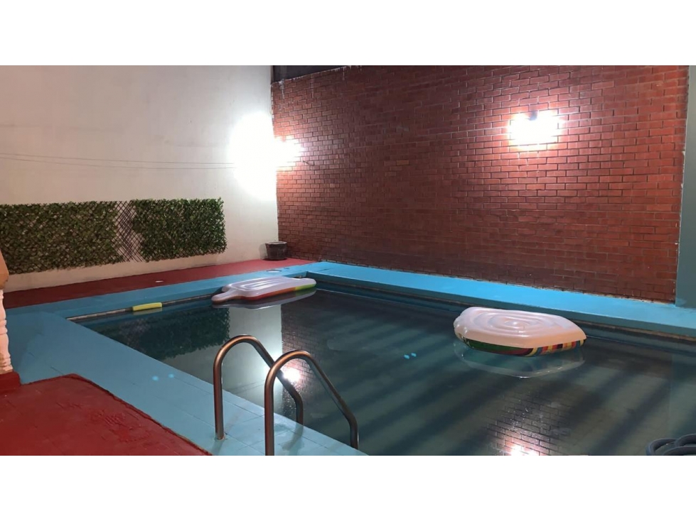 Residencia en venta en San Nicolás, con alberca — foto 3