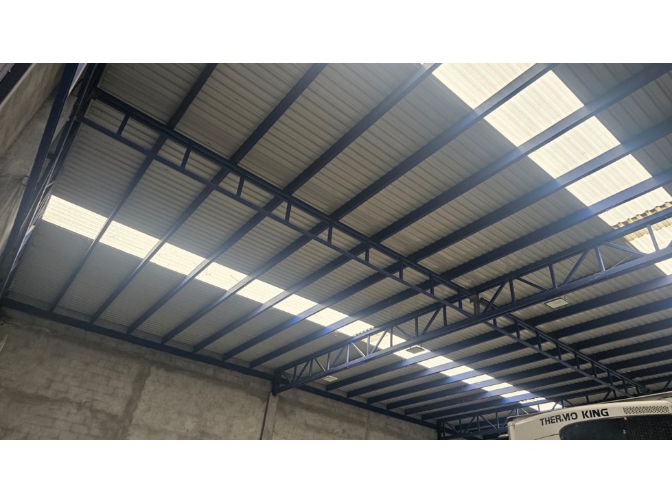 BODEGAS INDUSTRIALES EN RENTA - 1