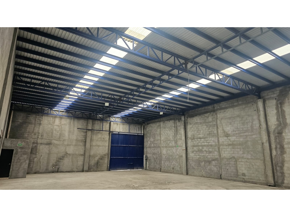 BODEGAS INDUSTRIALES EN RENTA - 4