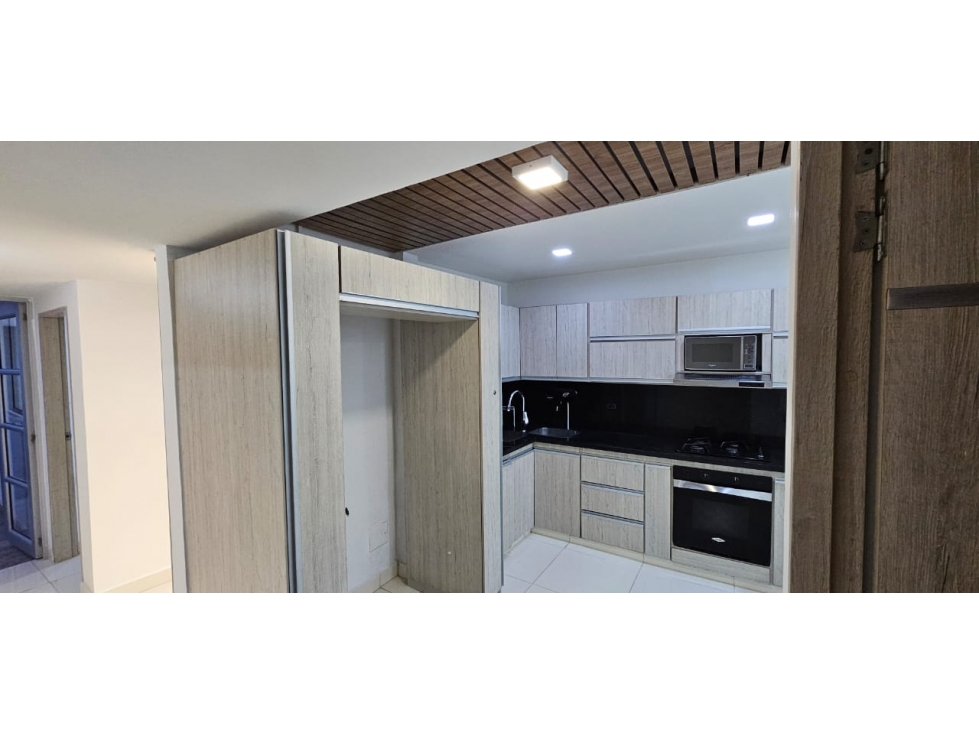 CASA REMODELADA EN CONJUNTO EN PRADOS DEL ESTE — foto 4