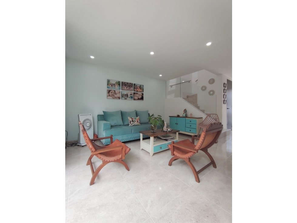 CASA EN LOMITAS — foto 3