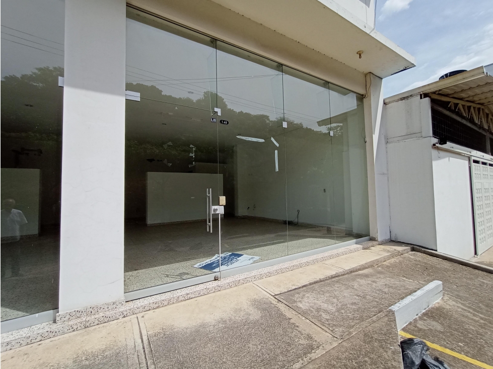 LOCALES EN VENTA EN SANTA BÁRBARA - PRADOS DEL ESTE - 4