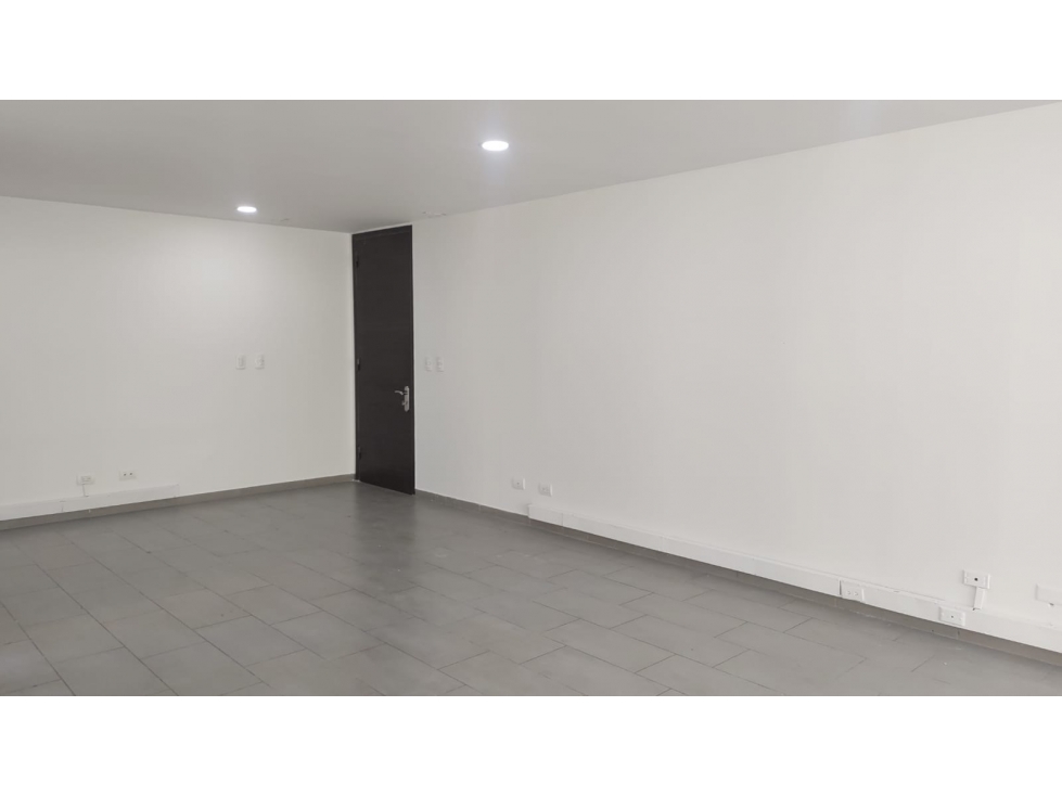 OFICINA EN ARRIENDO/CHICÓ - 2