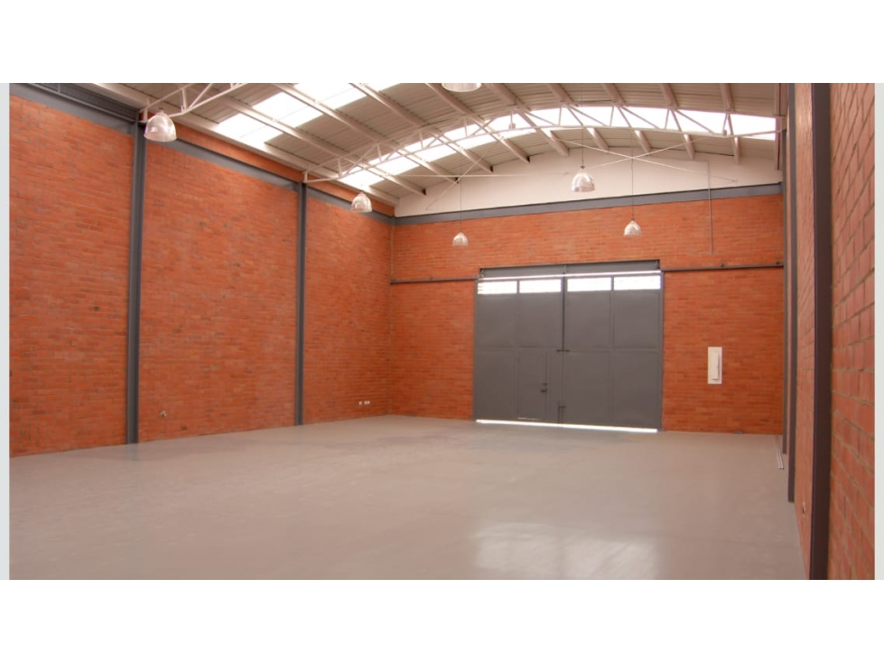 LOCAL COMERCIAL EN ARRIENDO / FUNZA - 3