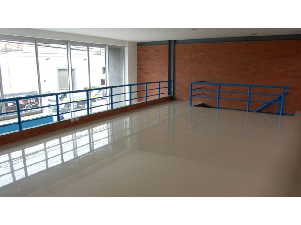 LOCAL COMERCIAL EN ARRIENDO / FUNZA - 4