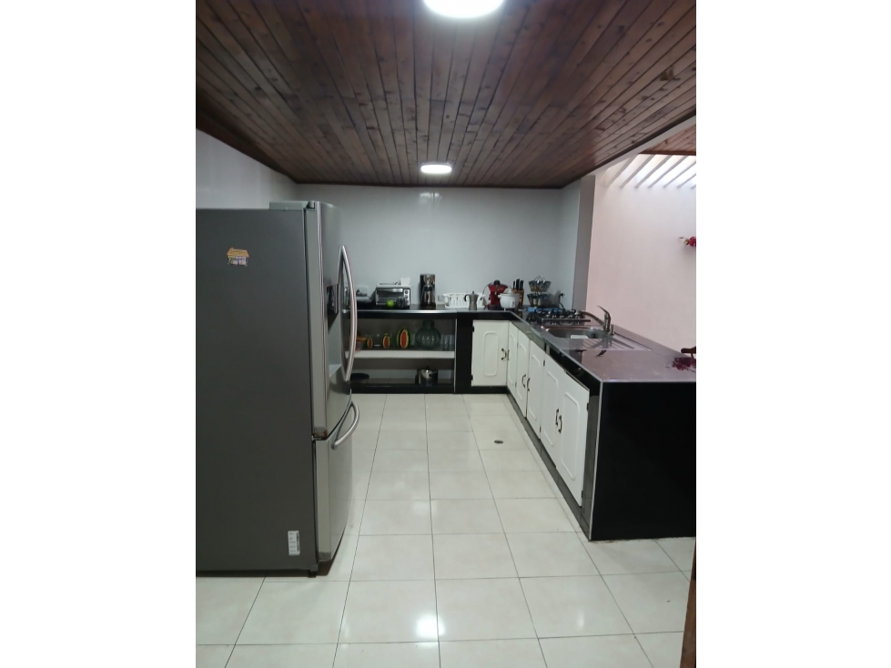 Se vende casa en el Barrio La Cumbre