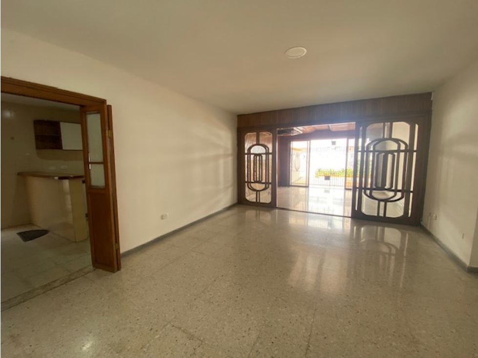 Se arrienda casa uso residencial o comercial en el barrio El Porvenir — foto 4