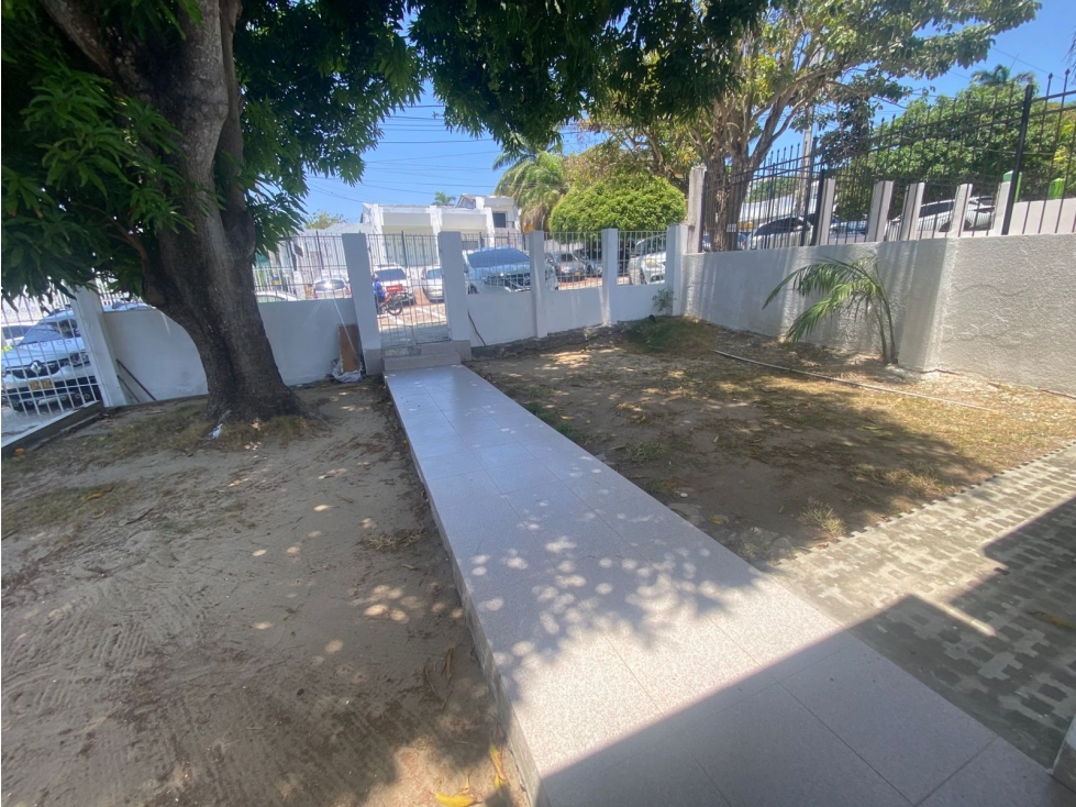 Se arrienda casa amplia comercial en barrio El Prado. — foto 2