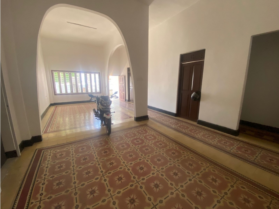 Se arrienda casa amplia comercial en barrio El Prado. — foto 4