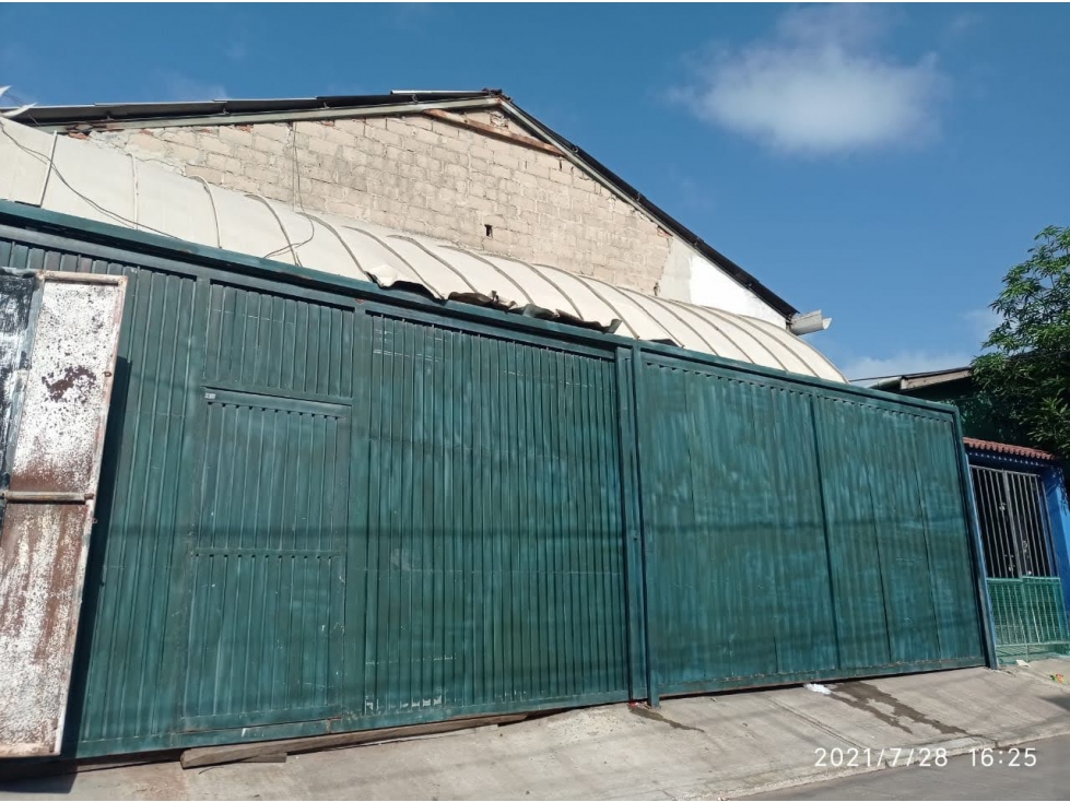 Se vende bodega en el barrio Abajo