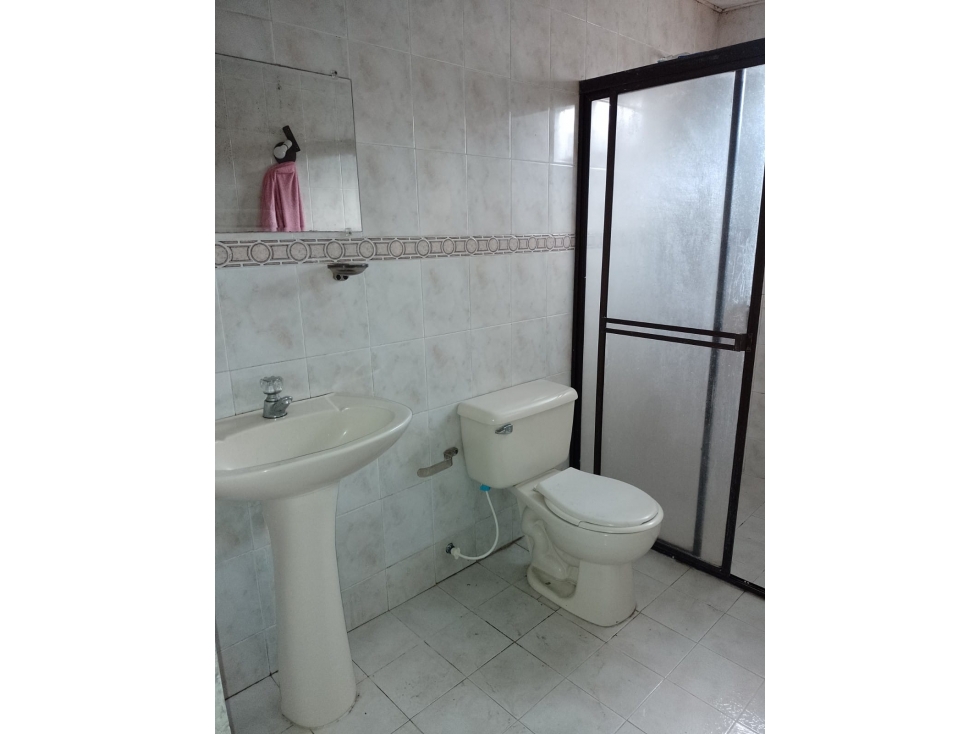 Se vende casa para remodelar en el barrio Paraíso — foto 4