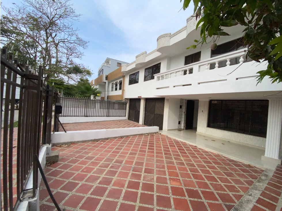 Se Arrienda casa barrio El Tabor residencial y comercial — foto 2