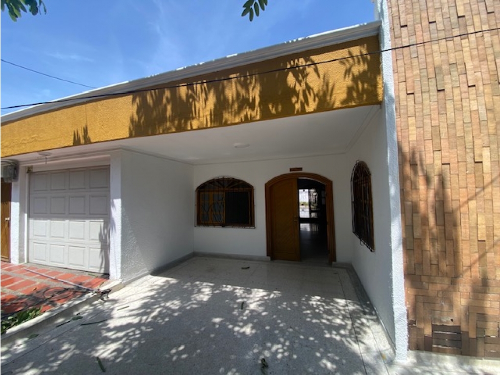 Se arrienda casa uso residencial o comercial en el barrio El Porvenir