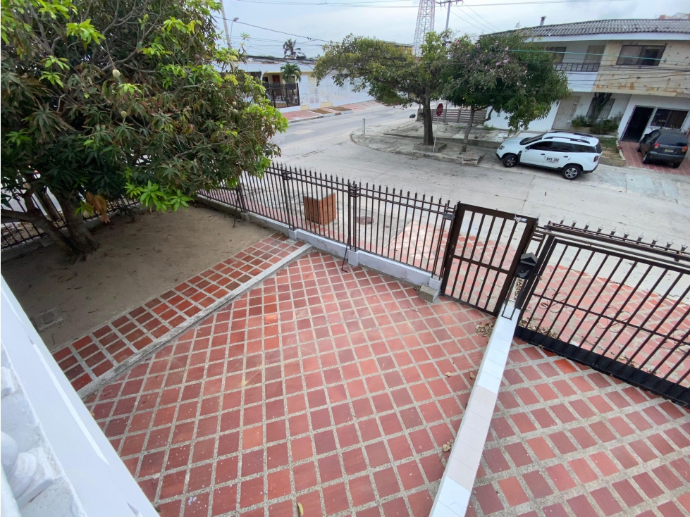Se Arrienda casa barrio El Tabor residencial y comercial — foto 4