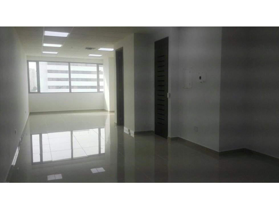 Se vende oficina en el barrio Villa Country - 3