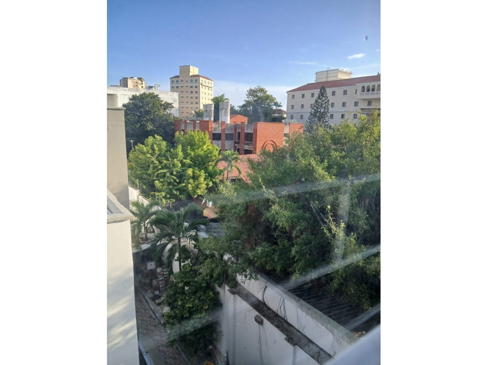 Se arrienda local comercial en Alto Prado