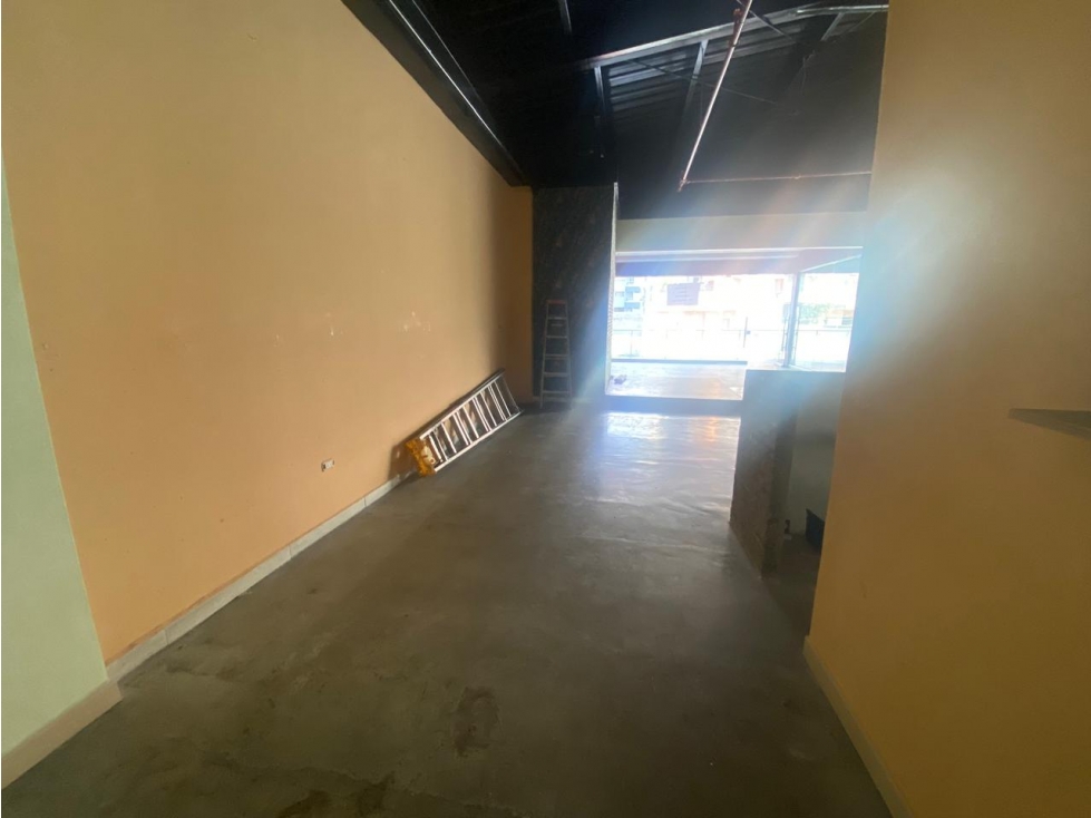Se arrienda local comercial en Alto Prado. — foto 3