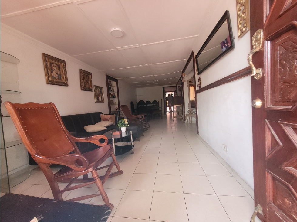 VENTA DE CASA BIFAMILIAR DE DOS NIVELES LOS PINOS