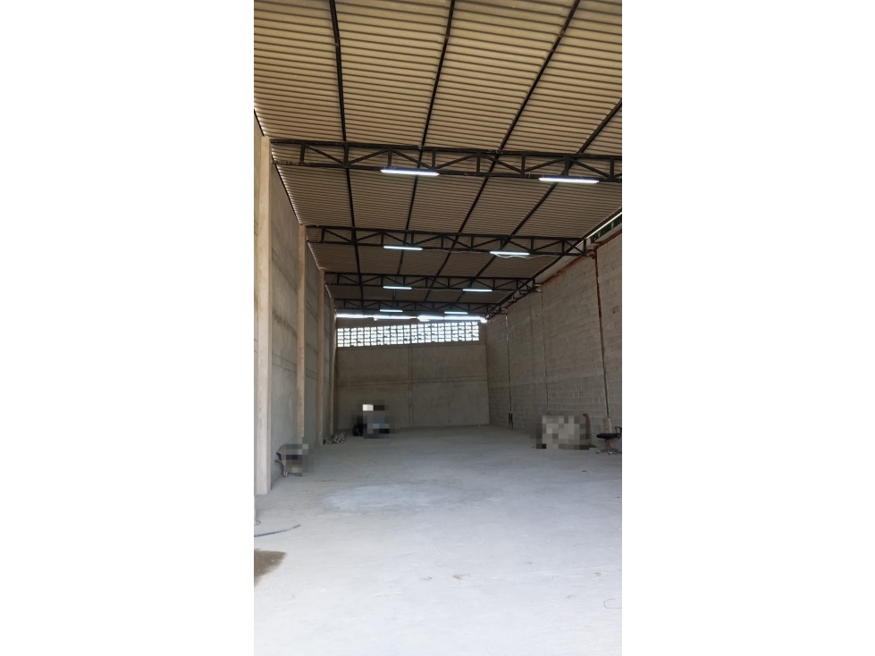 ARRIENDO BODEGA SECTOR JUAN MINA
