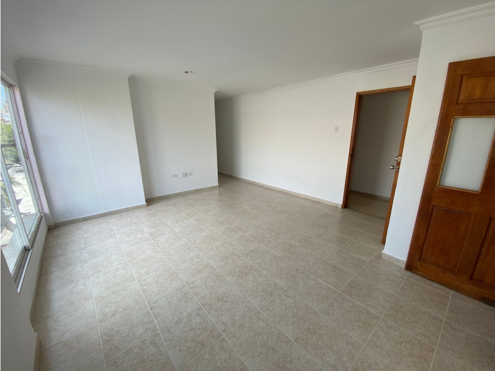 Se arrienda apartamento en el barrio La Campiña. — foto 2