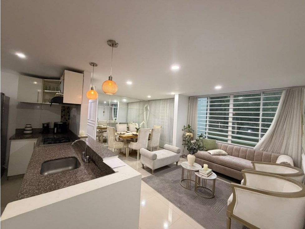 Se arrienda hermoso apartamento amoblado en el Barrio Miramar