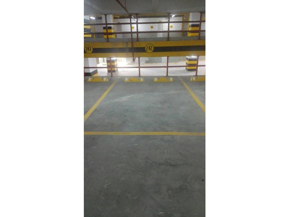 Se vende oficina en el barrio Villa Country - 5