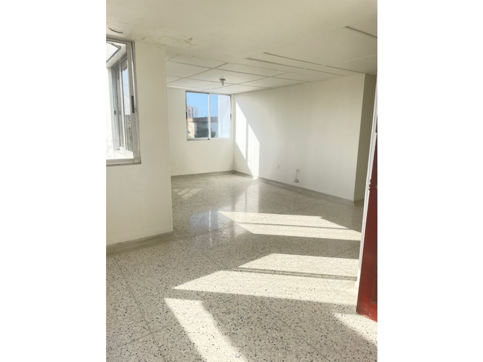 Se vende apartamento en cuarto piso barrio La Cumbre — foto 5