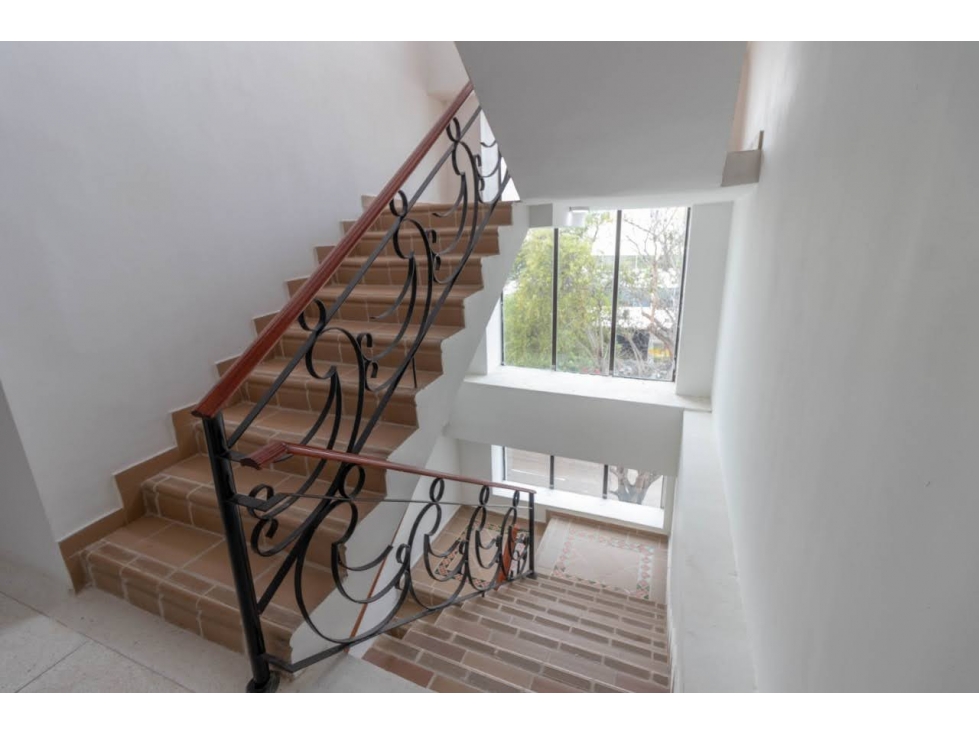 SE VENDE HOTEL DE 5 PISOS CON 66 ALCOBAS ESTRATO 6 COMERCIAL - 5
