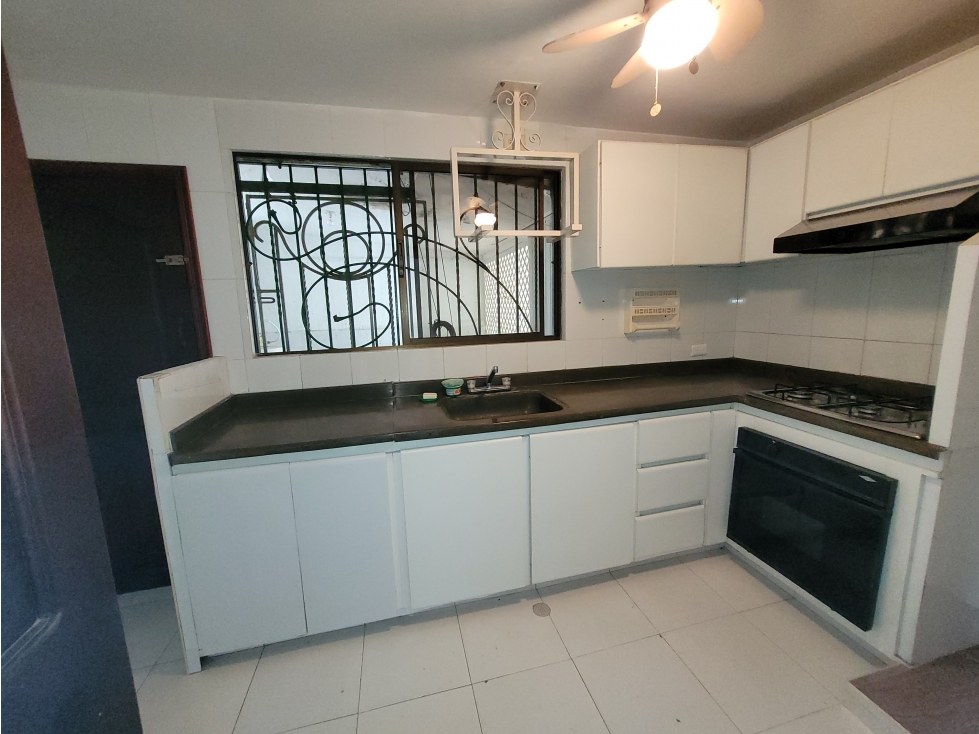 Se vende apartamento en Altos de Riomar — foto 5