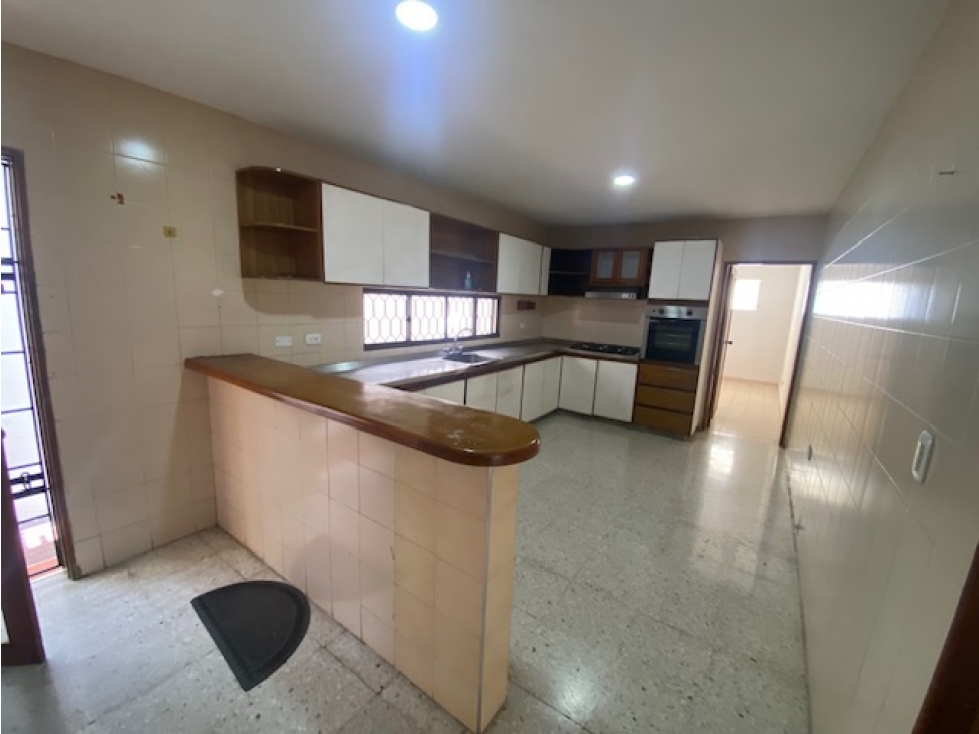 Se arrienda casa uso residencial o comercial en el barrio El Porvenir — foto 5