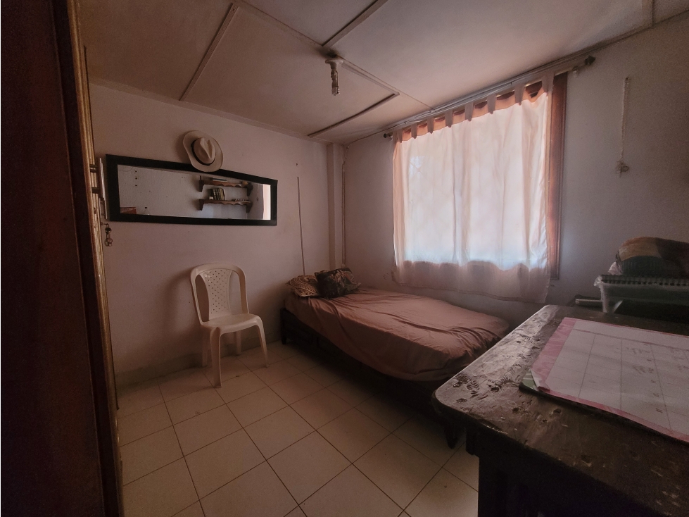 VENTA DE CASA BIFAMILIAR DE DOS NIVELES LOS PINOS — foto 3