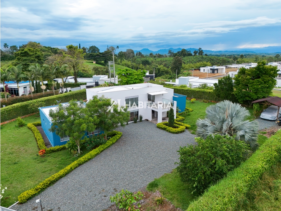 Venta Casa Campestre en Pereira Av Condina con Lote de 2000m² — foto 2