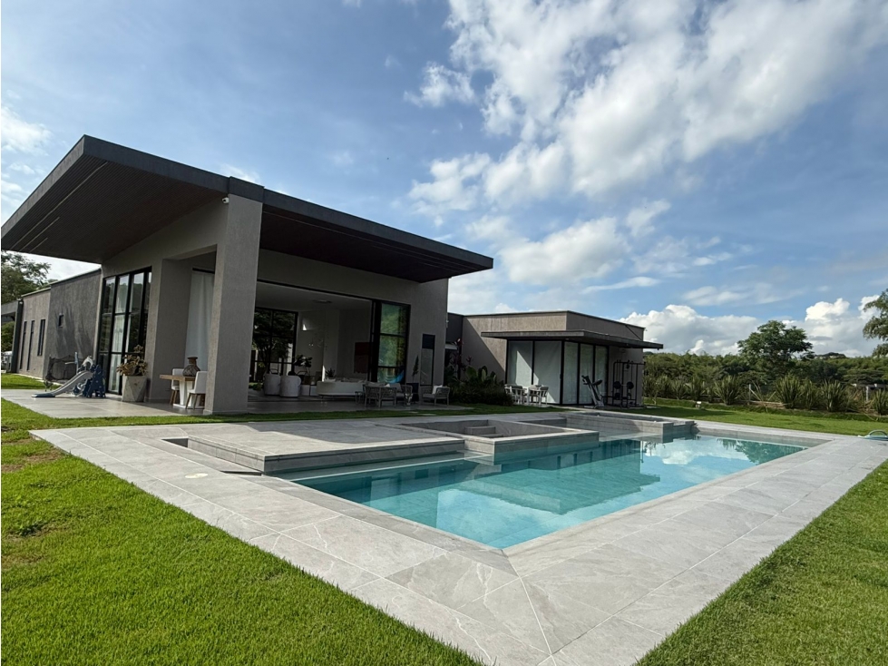 Se vende Casa Campestre Espectacular en Cerritos-Pereira — foto 2