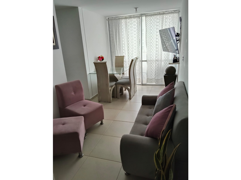Venta Apartamento en Conjunto Sideral con Balcón Con Vista Al Bosque — foto 3