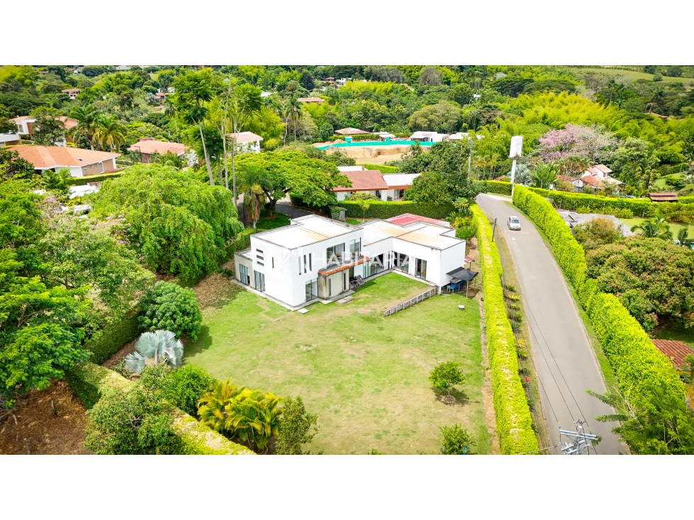 Venta de Casa Campestre en Condominio Cerritos - Pereira — foto 2