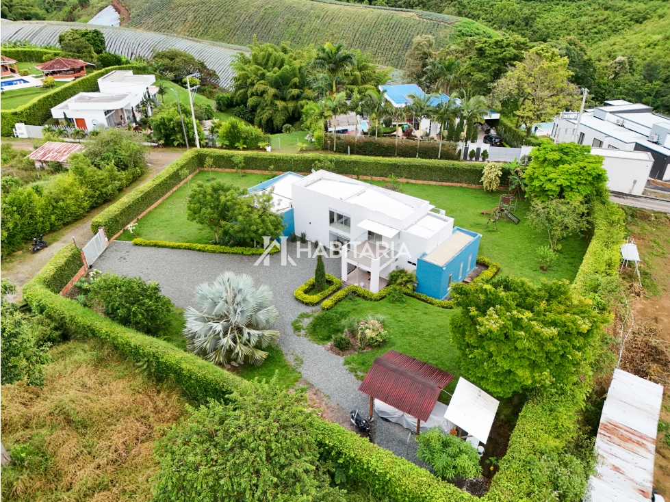 Venta Casa Campestre en Pereira Av Condina con Lote de 2000m² — foto 4