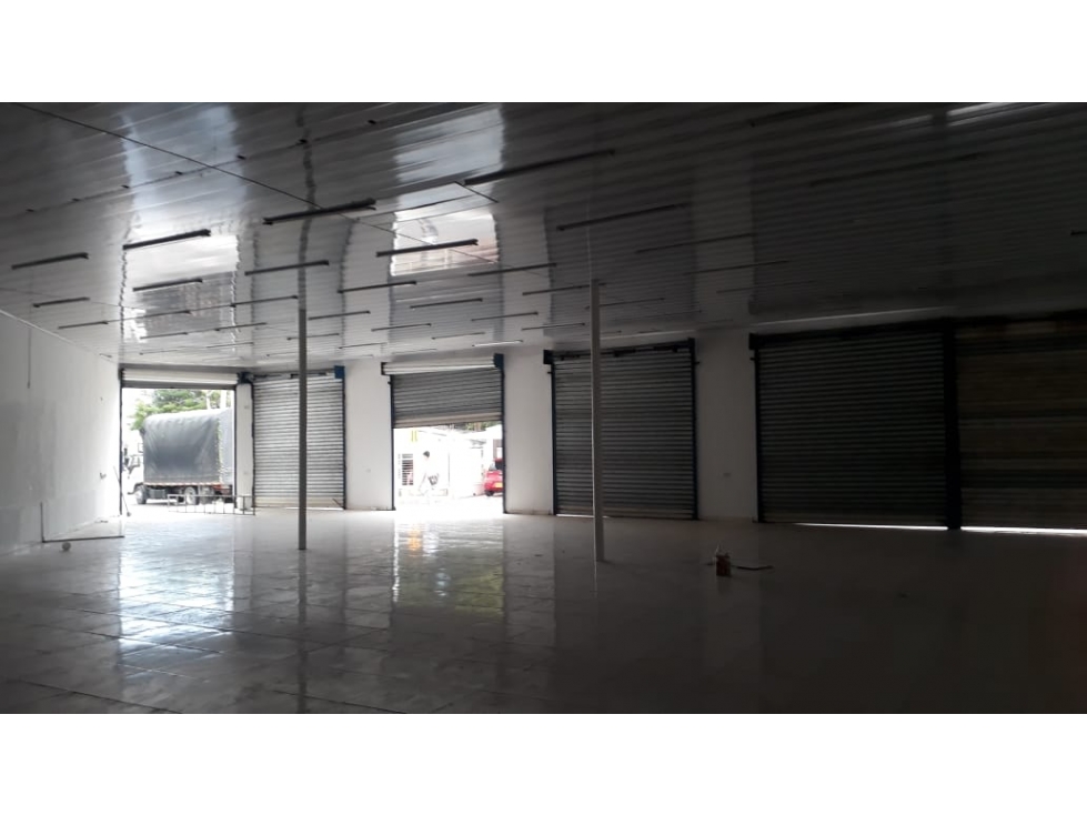 SE VENDE LOCAL COMERCIAL BARRIO LA PAZ — foto 4