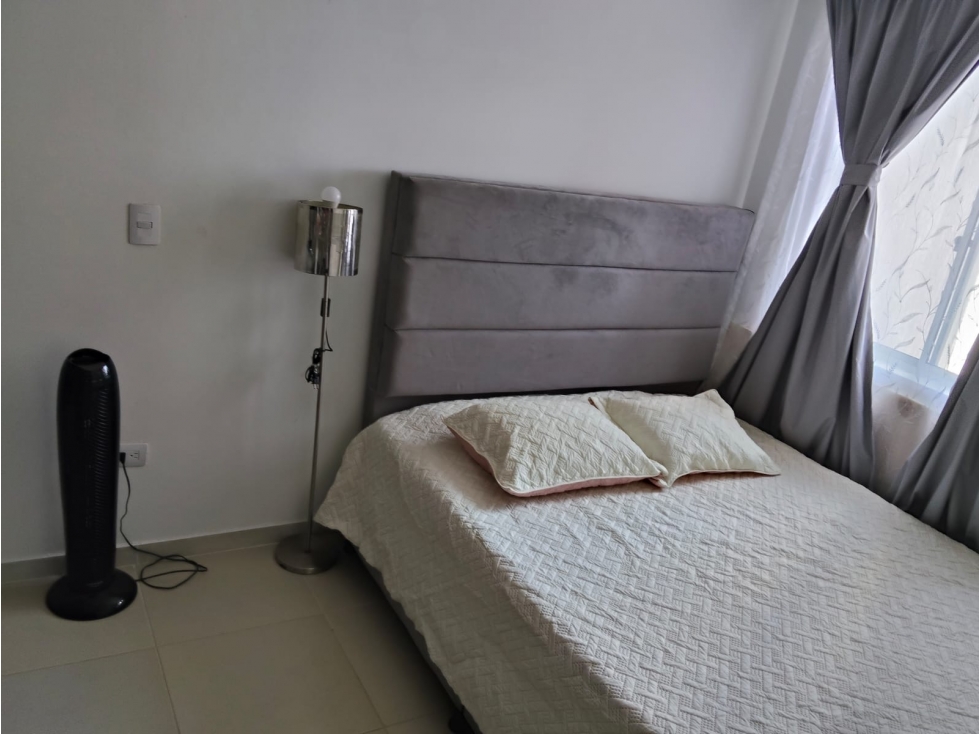 Venta Apartamento en Conjunto Sideral con Balcón Con Vista Al Bosque — foto 4