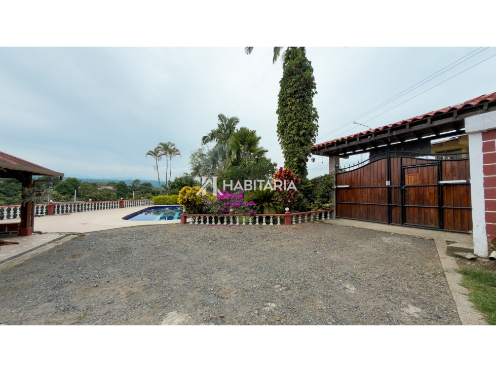 Venta Finca Campestre en Morelia, Pereira con Piscina — foto 3