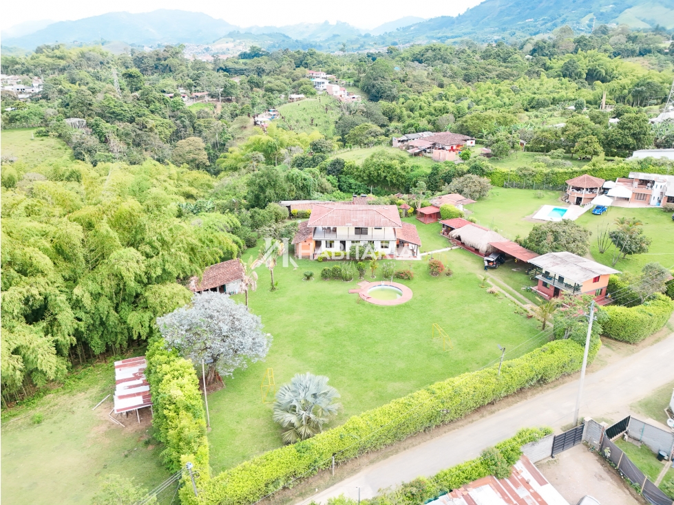 Venta Finca Campestre en Mundo Nuevo Pereira con Granja Porcícola — foto 4