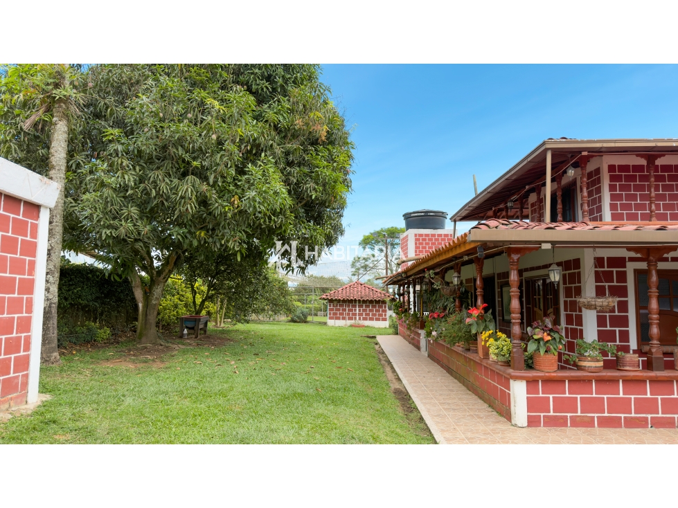 Venta Finca Campestre en Morelia, Pereira con Piscina — foto 4