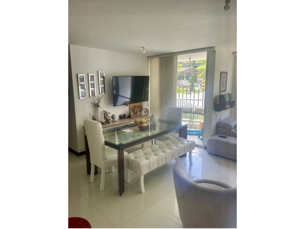Se vende apartamento en Cerritos- Pereira