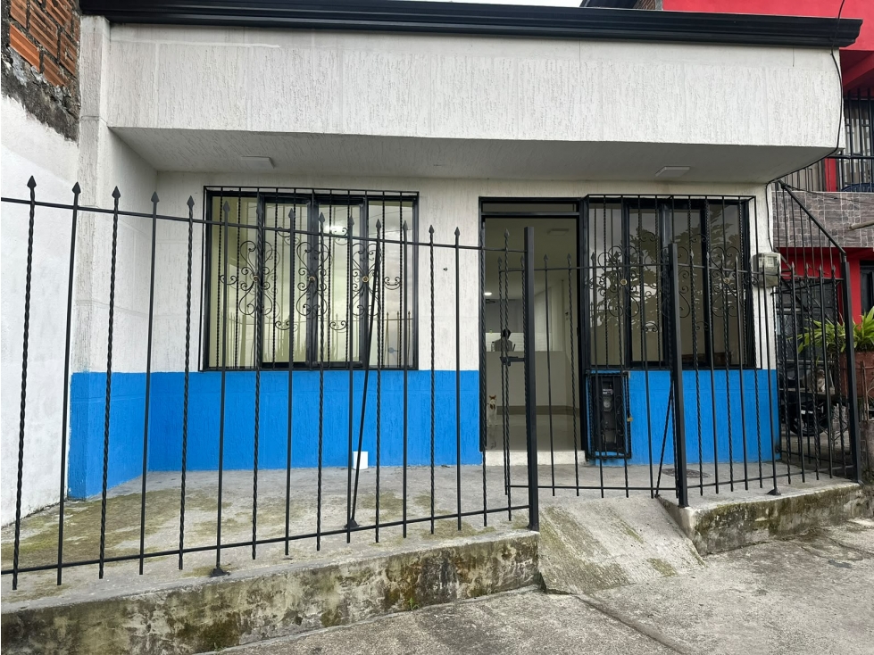Venta Casa en Dosquebradas, con Potencial para Segundo y Tercer Piso - 1