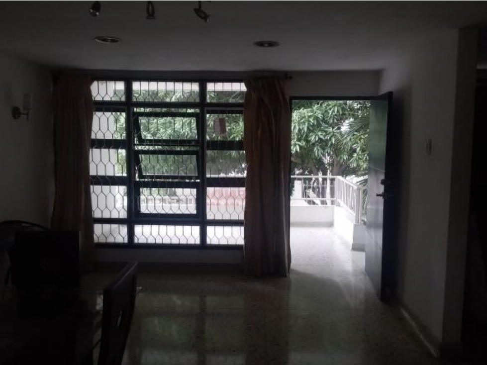 Se vende casa en el barrio Altamira